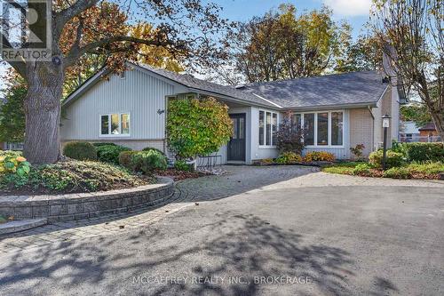 8 KELLER DRIVE  Belleville (Belleville Ward), ON K8P 4B4