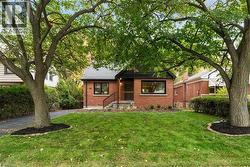 39 WEST 21ST Street  Hamilton, ON L9C 4M6