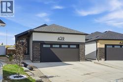 439 Doran CRESCENT  Saskatoon, SK S7V 1W2