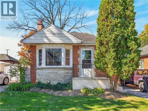 304 EAST 19TH Street  Hamilton, ON L9A 4S7