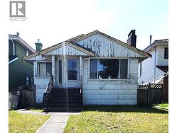 1582 E 49TH AVENUE  Vancouver, BC V5P 1S6