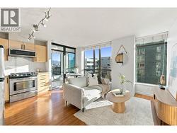 709 1068 W BROADWAY  Vancouver, BC V6H 0A7