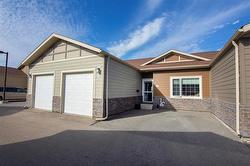 5-112 Sandrington DR  Winnipeg, MB R2N 0J3