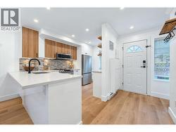 29 4311 SOPHIA STREET  Vancouver, BC V5V 3V6