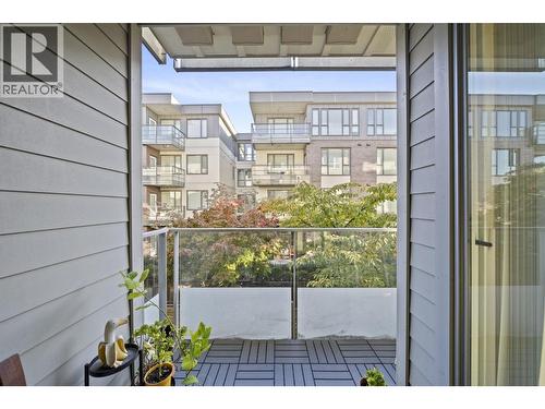 205 5388 GRIMMER STREET  Burnaby, BC V5H 0B9