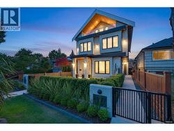 3627 E 45TH AVENUE  Vancouver, BC V5R 3G6