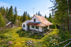 4868 Route 329 N. Sainte-Agathe-Des-Monts, QC J8C 0M2