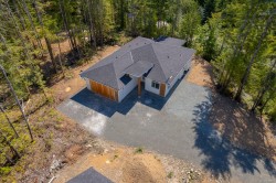 8423 Sander Dr Port Alberni, BC V9Y 9E3