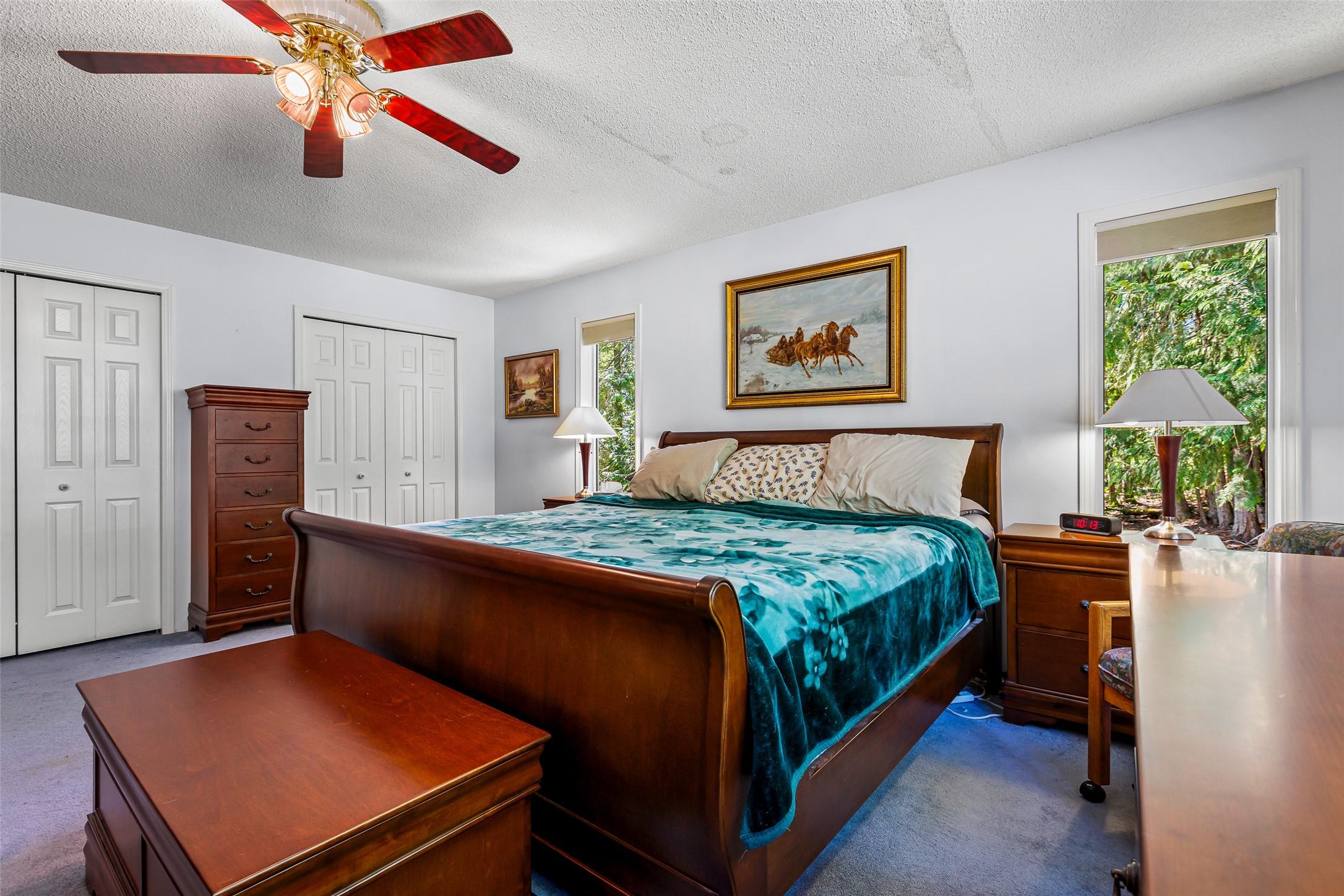 1548 Teetzel Road, Creston, BC - Indoor Photo Showing Bedroom