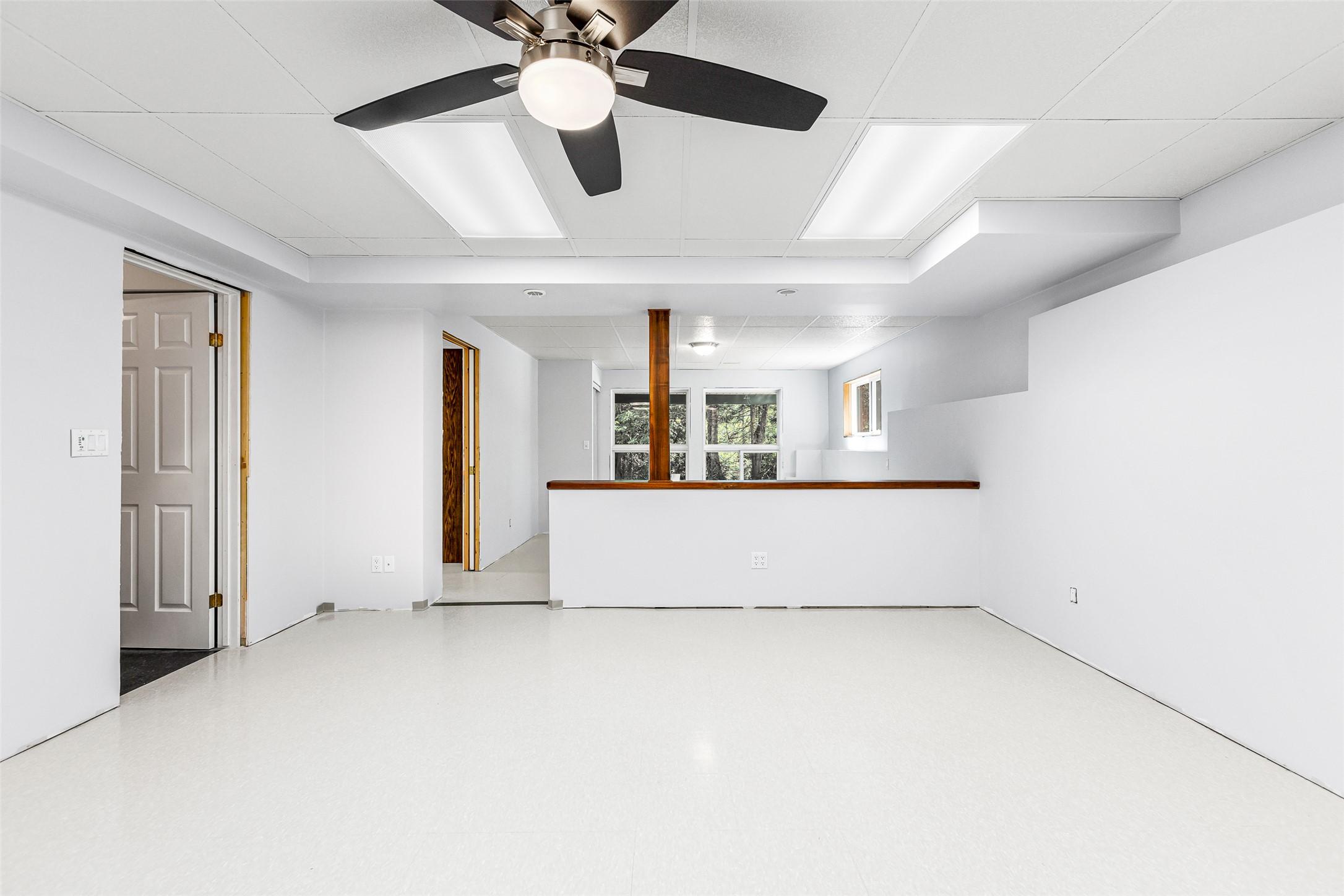 1548 Teetzel Road, Creston, BC - Indoor Photo Showing Other Room