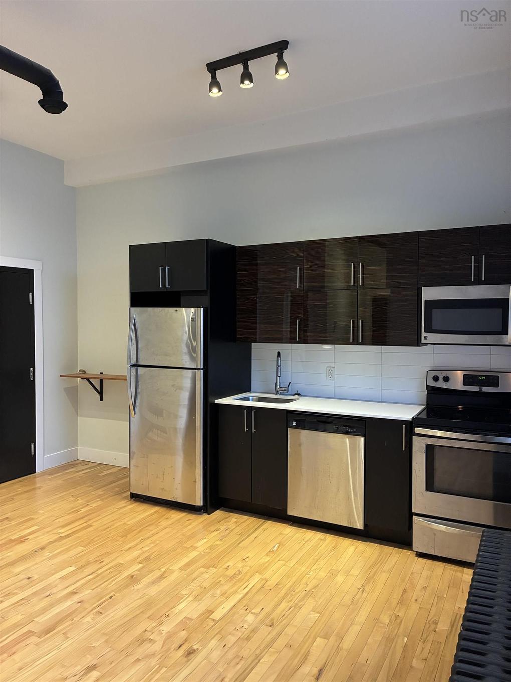 2267 Brunswick Street, Halifax, NS - Indoor Photo Showing Kitchen