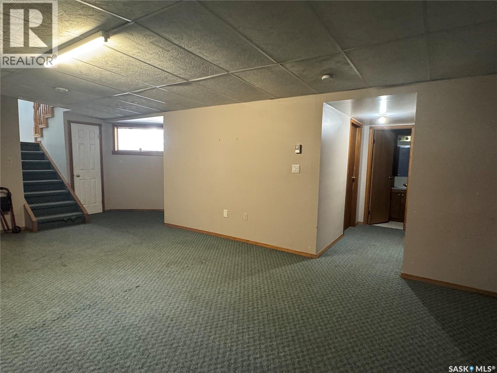 401 Poplar Street, Wolseley, SK - Indoor