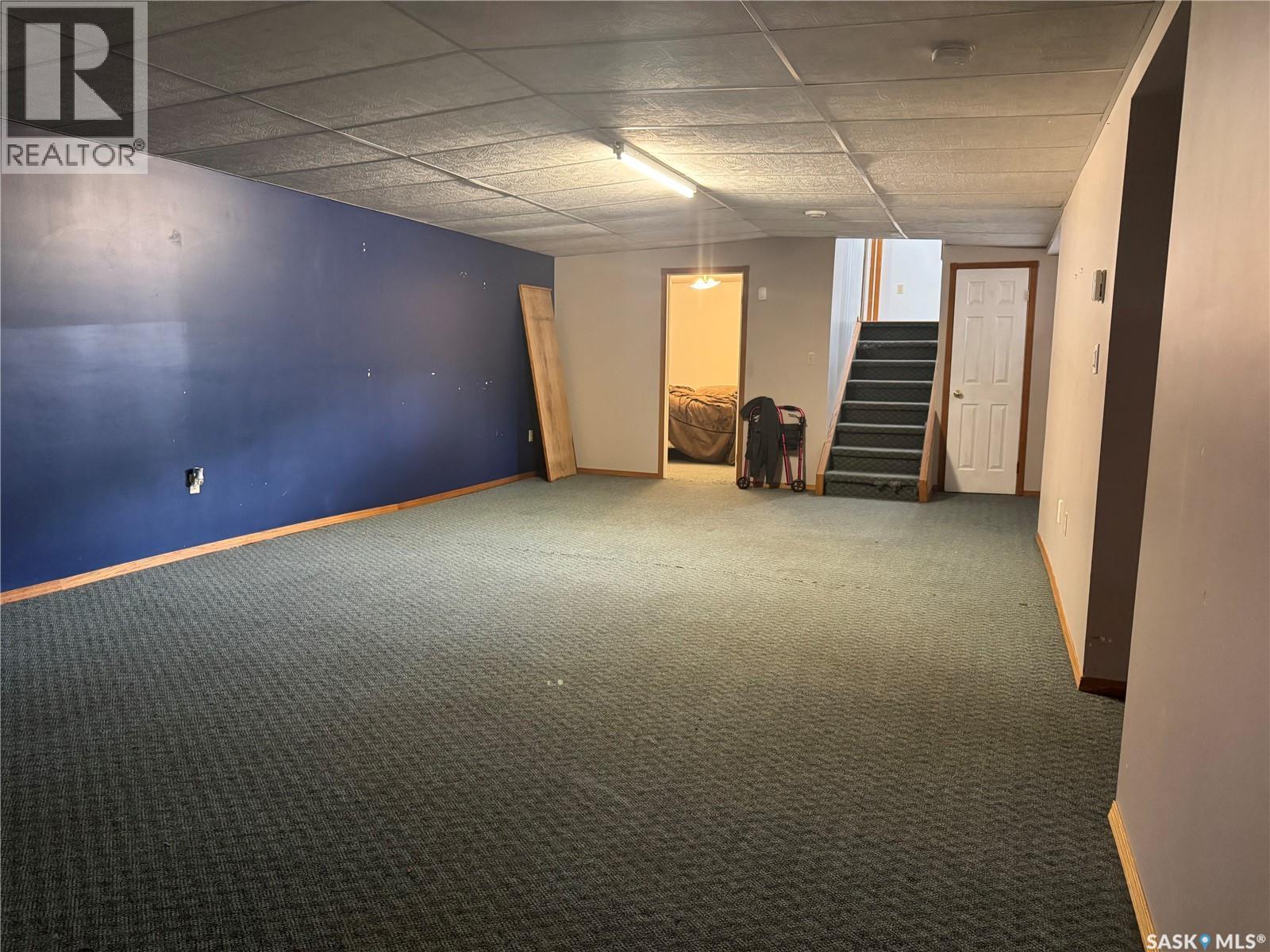 401 Poplar Street, Wolseley, SK - Indoor