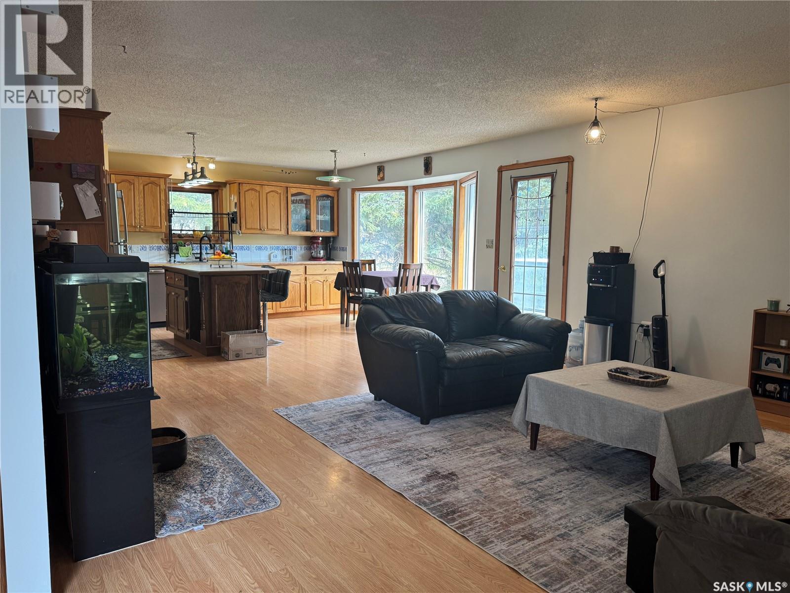401 Poplar Street, Wolseley, SK - Indoor Photo Showing Living Room
