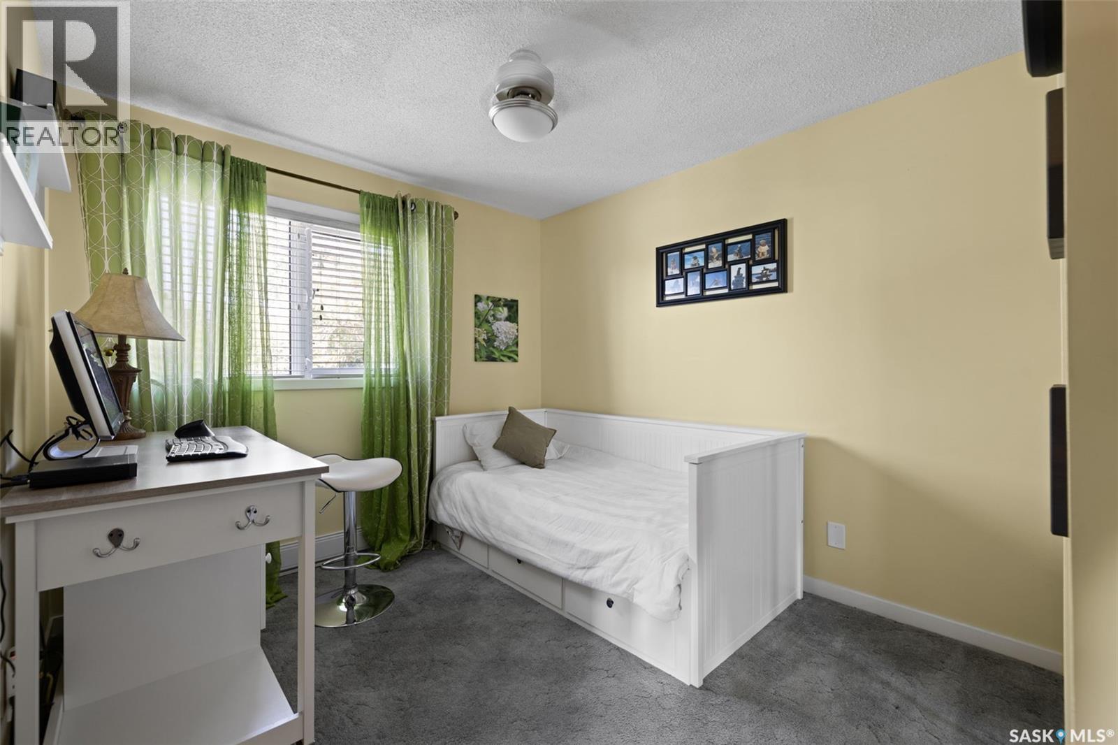 23 Ridgedale Bay, White City, SK - Indoor Photo Showing Bedroom