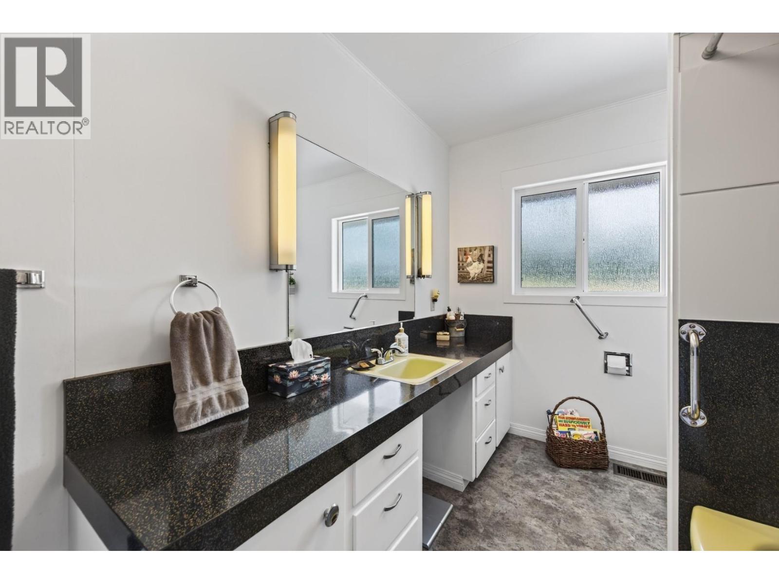 2156 Back Valley Road, Cache Creek, BC - Indoor