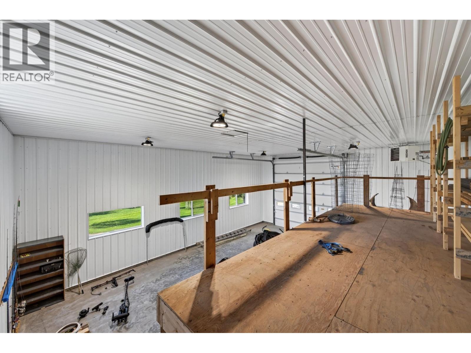 2156 Back Valley Road, Cache Creek, BC - Indoor
