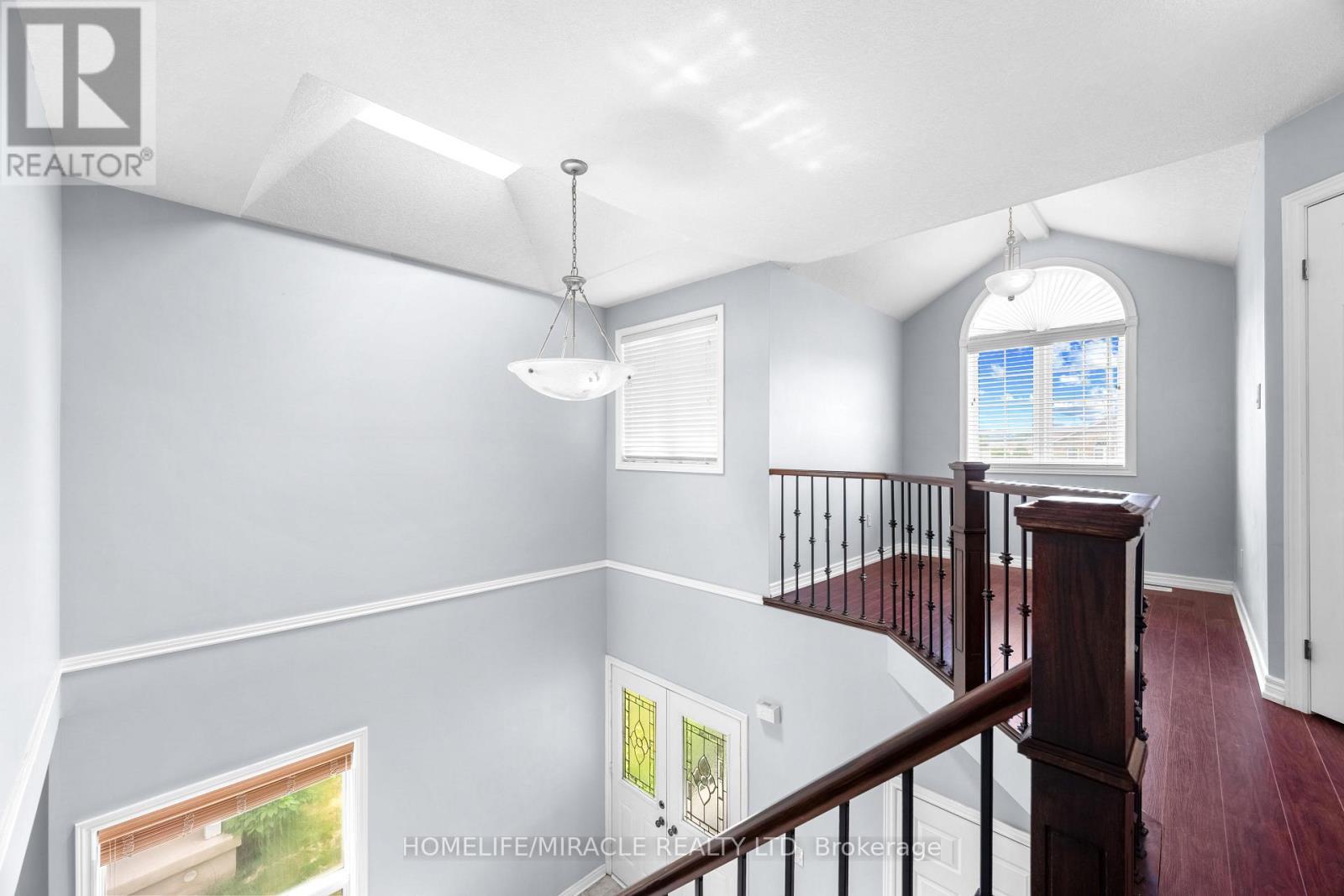 4 Clairfields Drive W, Guelph, ON - Indoor Photo Showing Other Room
