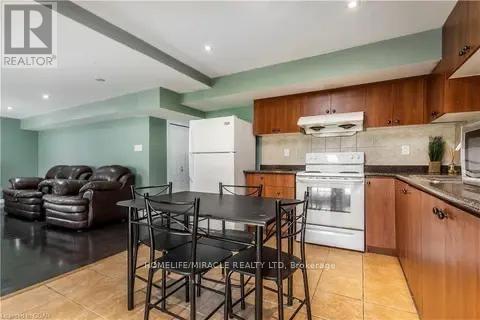 4 Clairfields Drive W, Guelph, ON - Indoor Photo Showing Kitchen