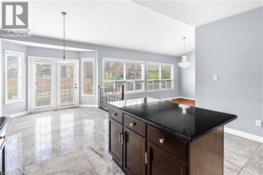 4 Clairfields Drive W, Guelph, ON - Indoor