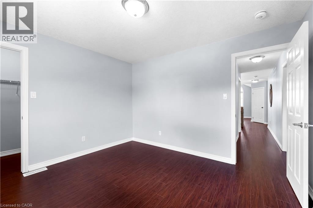 4 Clairfields Drive W, Guelph, ON - Indoor Photo Showing Other Room