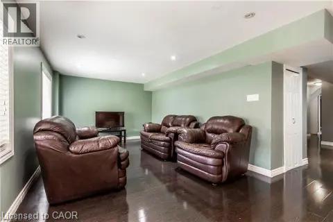 4 Clairfields Drive W, Guelph, ON - Indoor