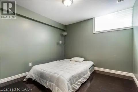 4 Clairfields Drive W, Guelph, ON - Indoor Photo Showing Bedroom