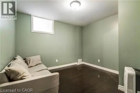 4 Clairfields Drive W, Guelph, ON - Indoor Photo Showing Other Room