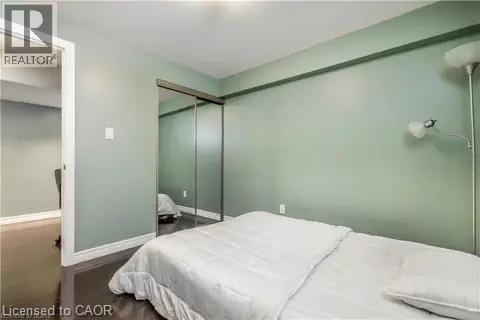 4 Clairfields Drive W, Guelph, ON - Indoor Photo Showing Bedroom