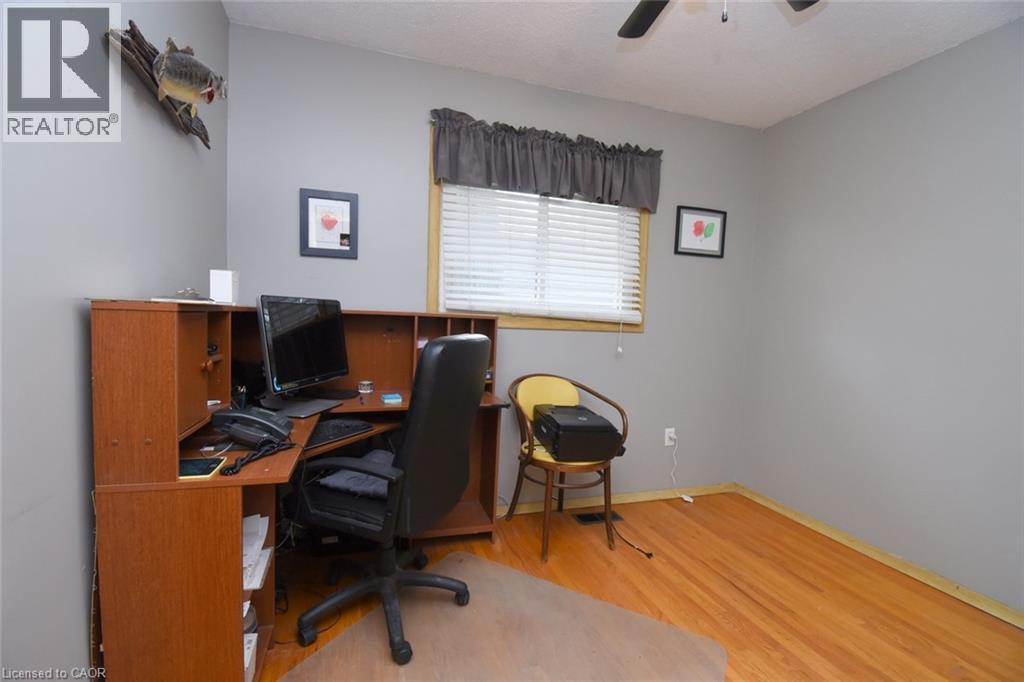 120 Eaglewood Boulevard, Mississauga, ON - Indoor Photo Showing Office