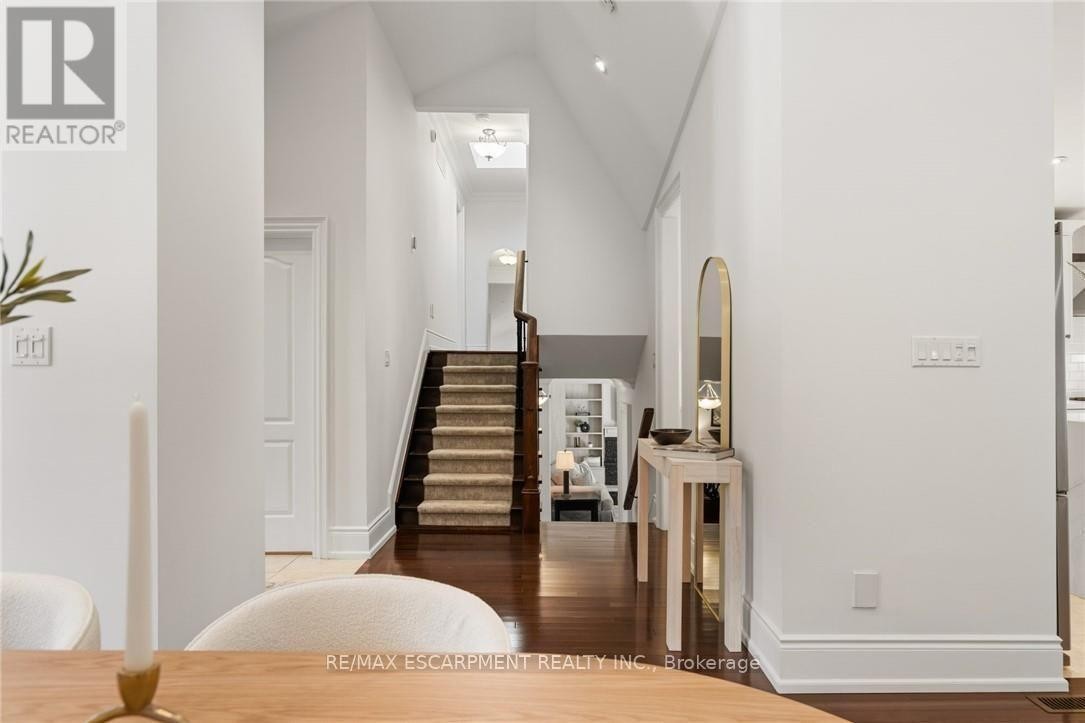 1063 Greenoaks Drive, Mississauga, ON - Indoor