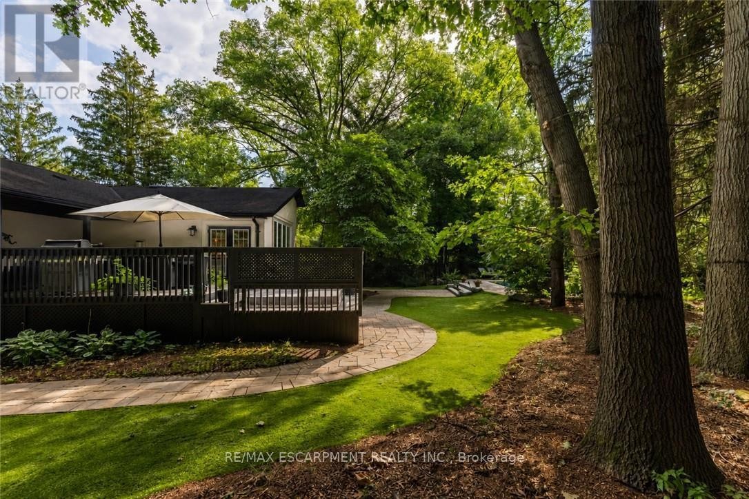 1063 Greenoaks Drive, Mississauga, ON - Outdoor With Deck Patio Veranda