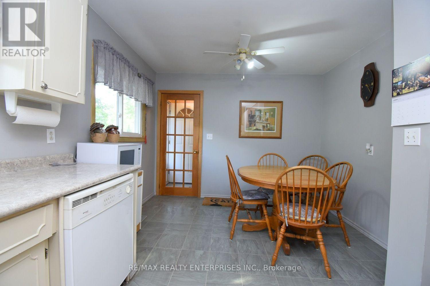 120 Eaglewood Boulevard, Mississauga, ON - Indoor