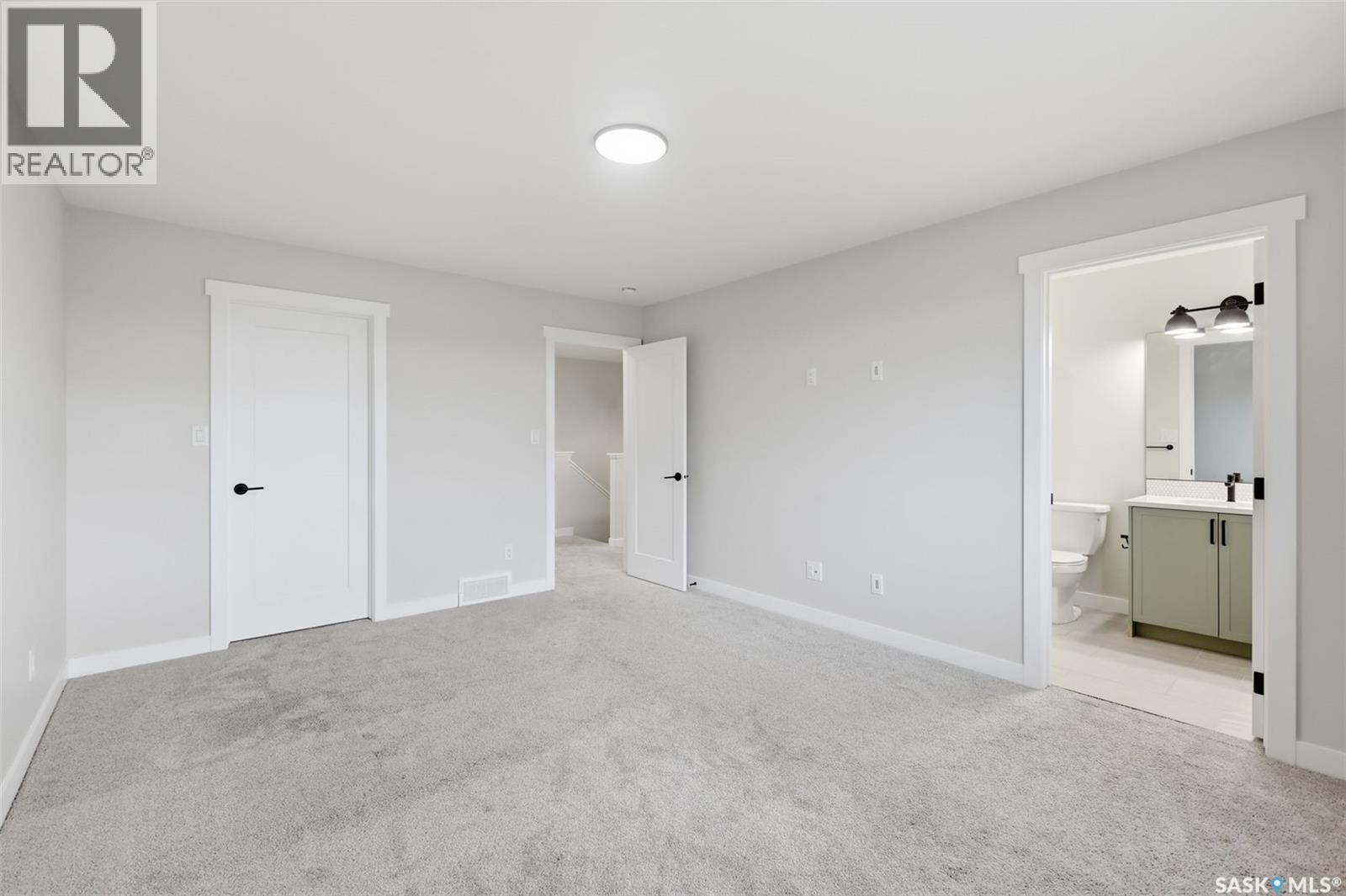713 Brighton Boulevard, Saskatoon, SK - Indoor Photo Showing Other Room