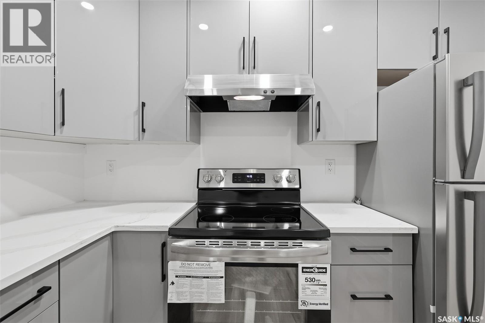 713 Brighton Boulevard, Saskatoon, SK - Indoor Photo Showing Kitchen