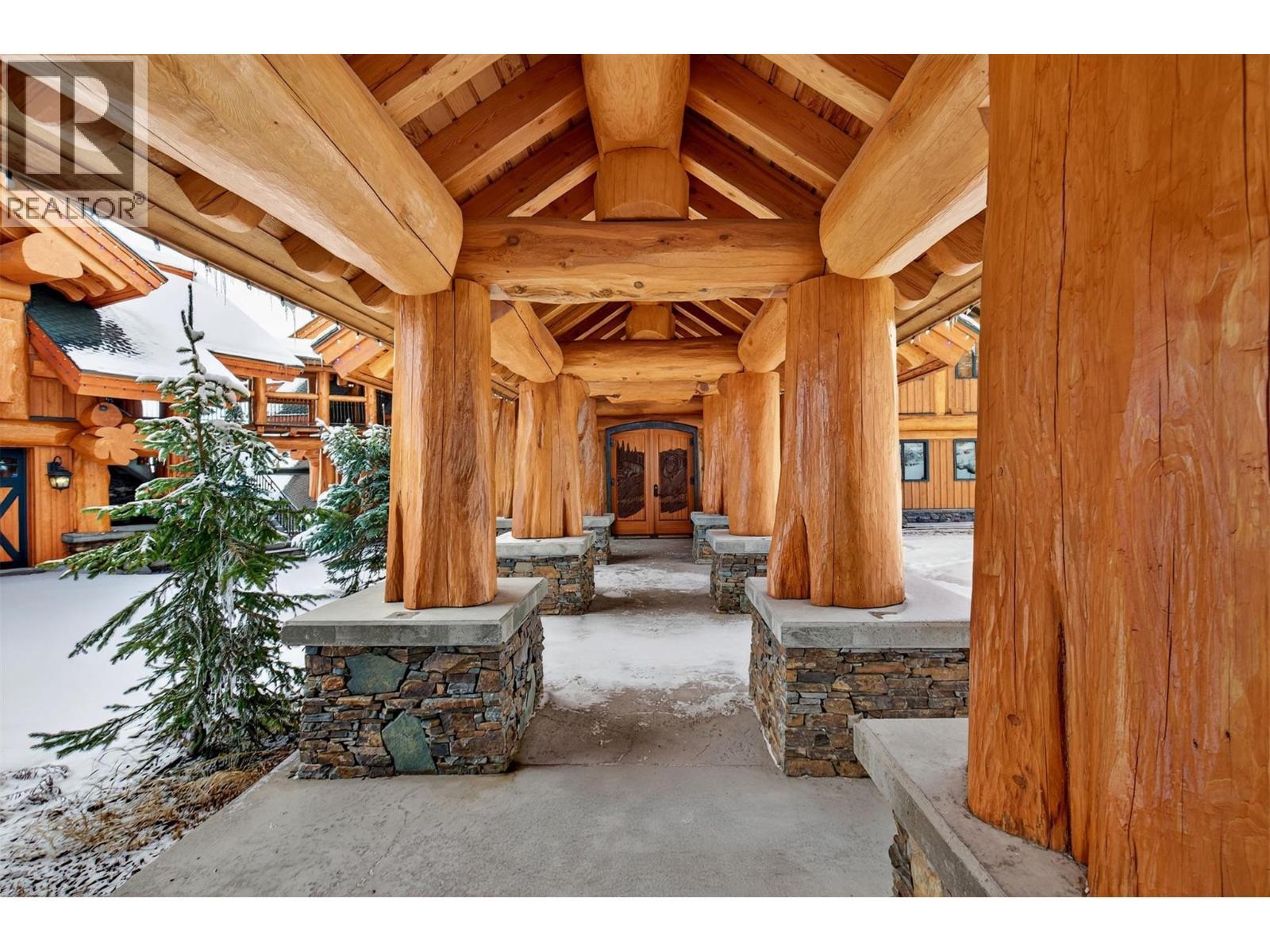 525 Feathertop Way, Big White, BC -