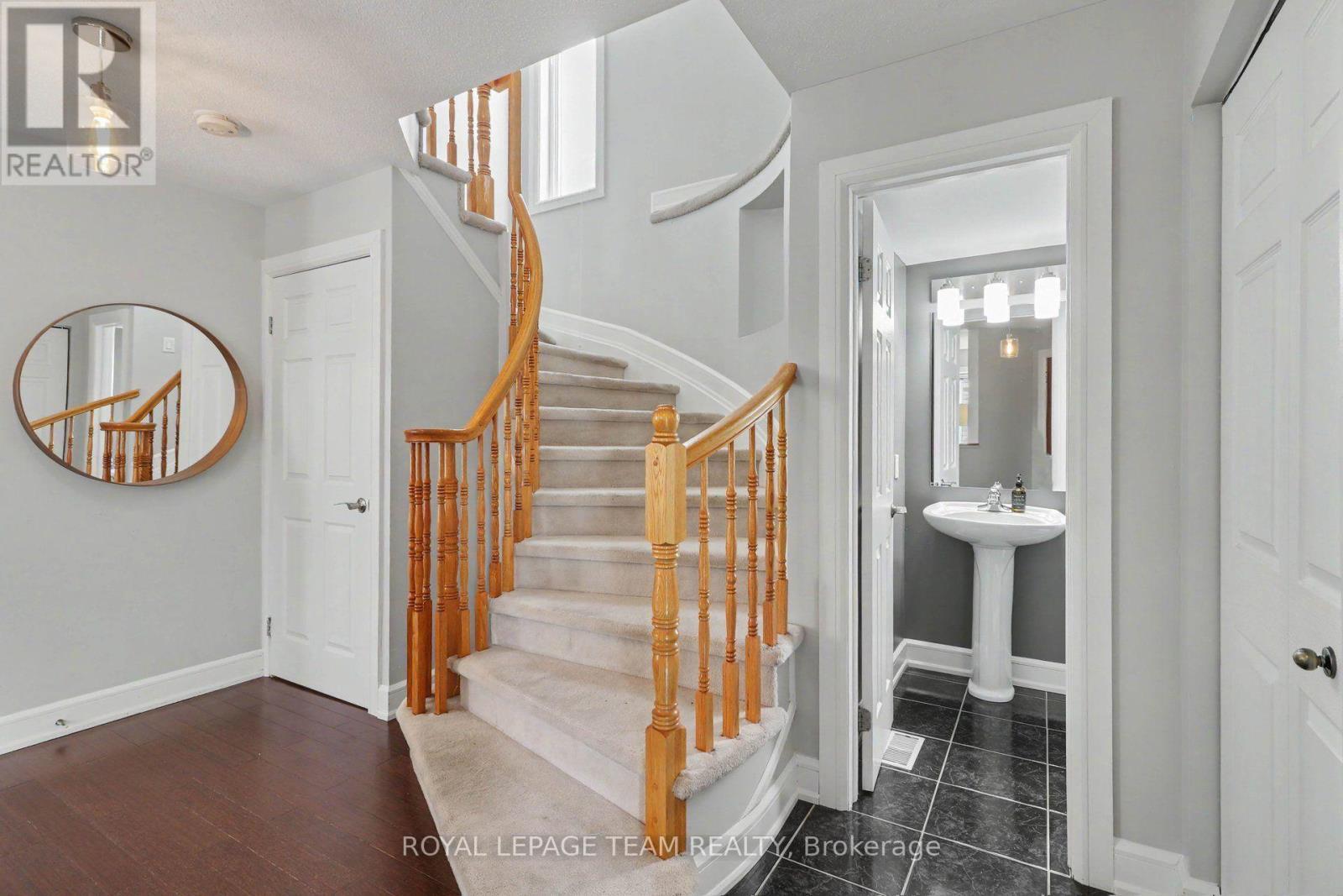 45 Coleridge Street, Ottawa, ON - Indoor Photo Showing Other Room
