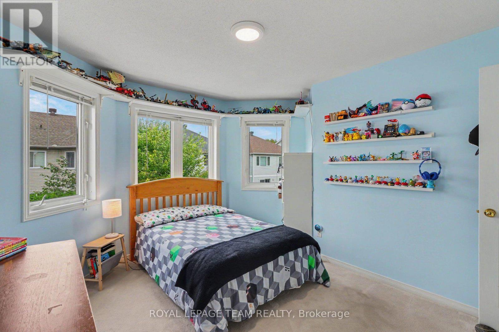 45 Coleridge Street, Ottawa, ON - Indoor Photo Showing Bedroom