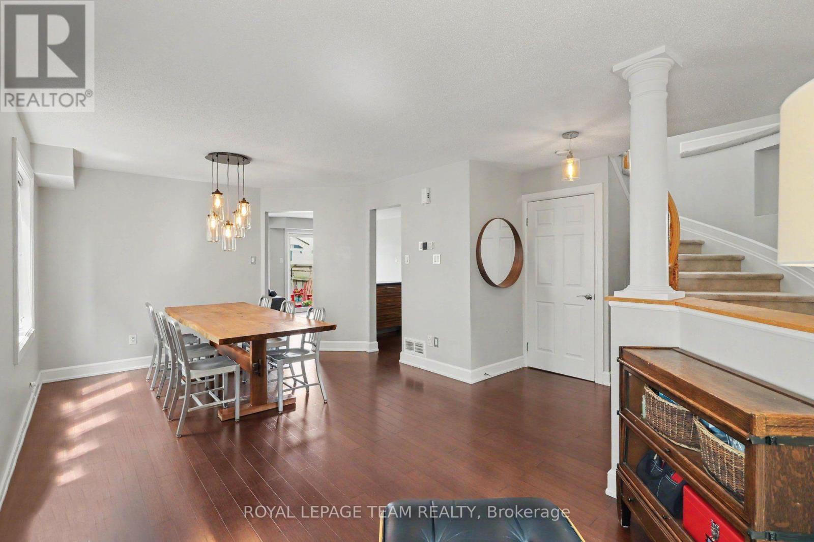 45 Coleridge Street, Ottawa, ON - Indoor Photo Showing Dining Room