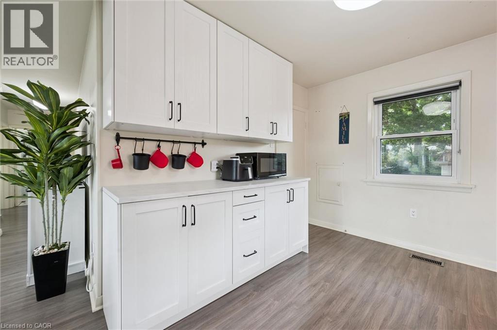 60 Edinburgh Road, Kitchener, ON - Indoor