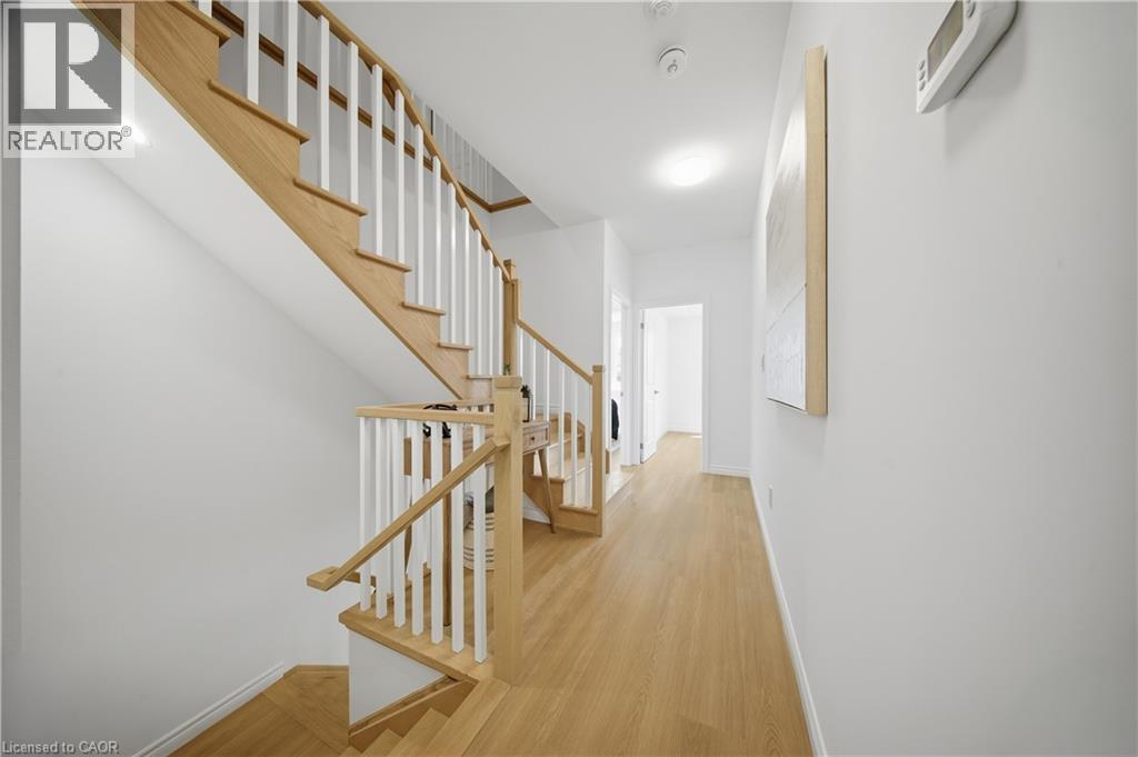 2 Slessor Boulevard Unit# 10, Grimsby, ON - Indoor Photo Showing Other Room