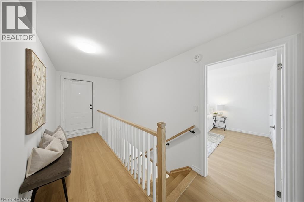 2 Slessor Boulevard Unit# 10, Grimsby, ON - Indoor Photo Showing Other Room