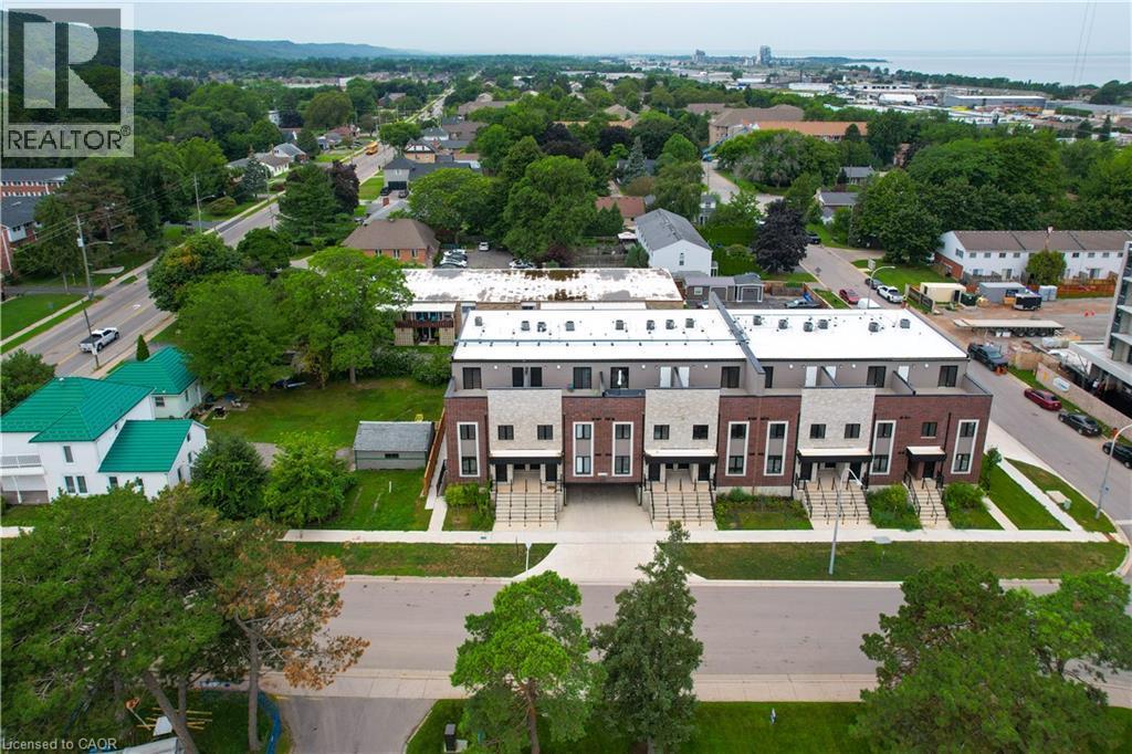 2 Slessor Boulevard Unit# 10, Grimsby, ON - Outdoor With View