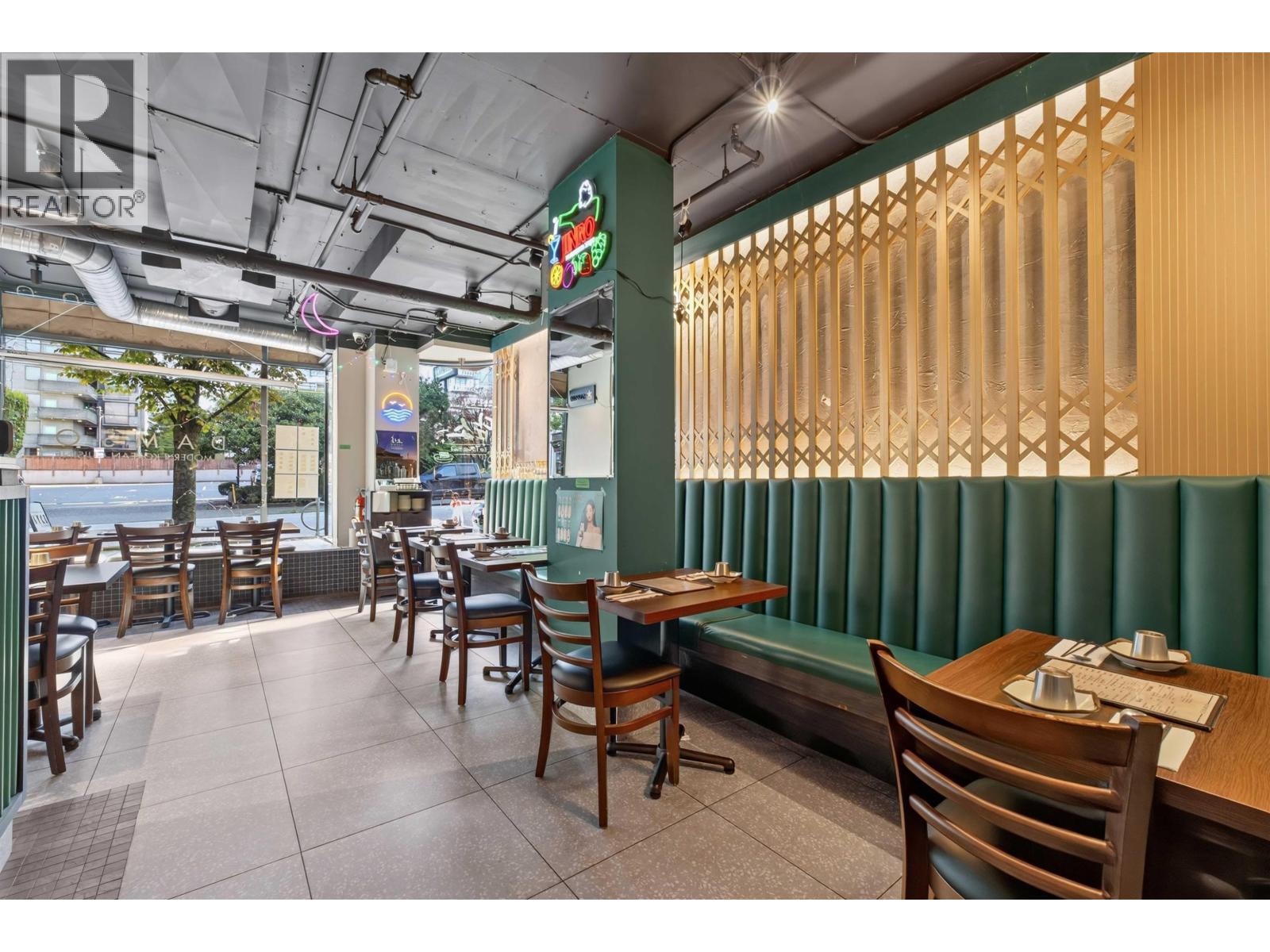 1680 Robson Street, Vancouver, BC