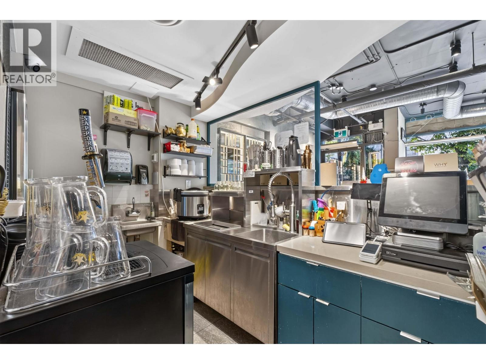 1680 Robson Street, Vancouver, BC
