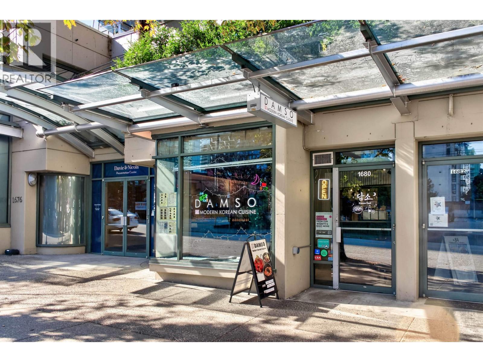 1680 Robson Street, Vancouver, BC