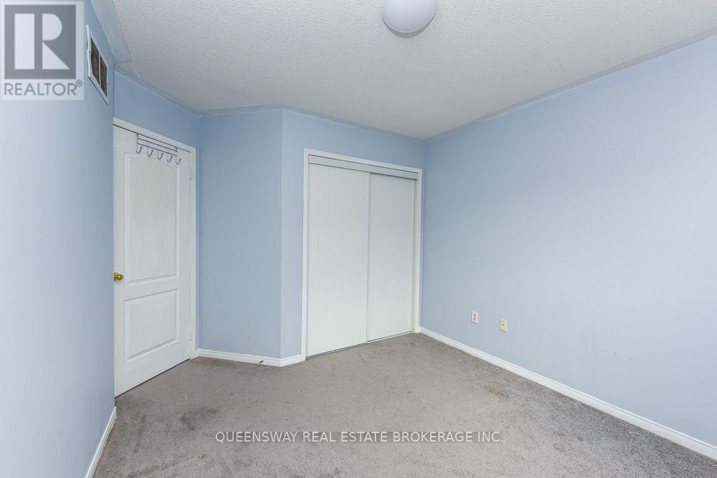 46 Thunderbird Trail, Brampton, ON - Indoor Photo Showing Other Room