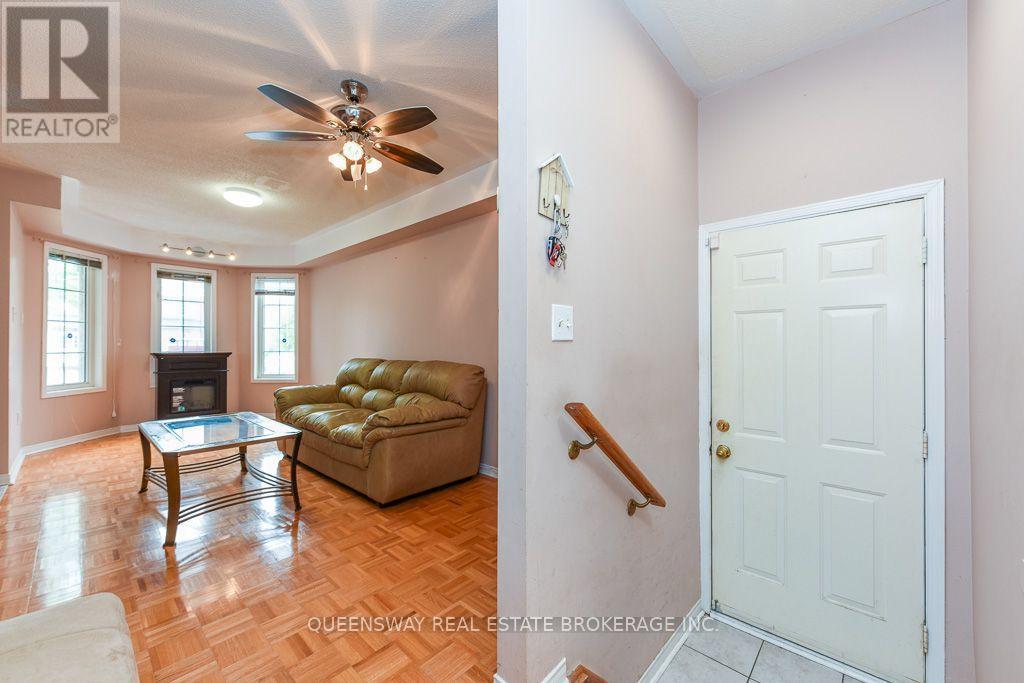 46 Thunderbird Trail, Brampton, ON - Indoor
