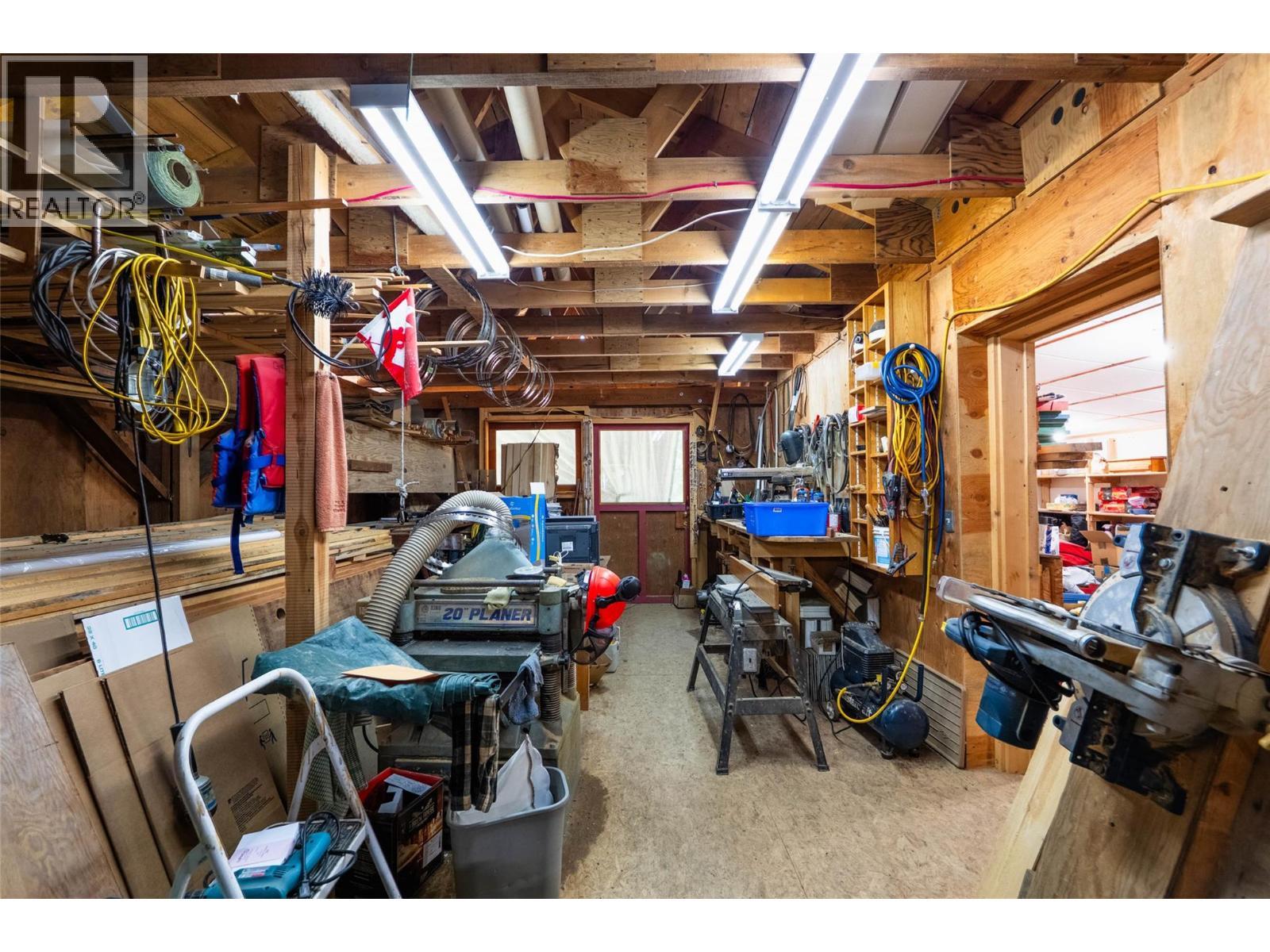 541 Bear Road, Salmo, BC - Indoor Photo Showing Other Room