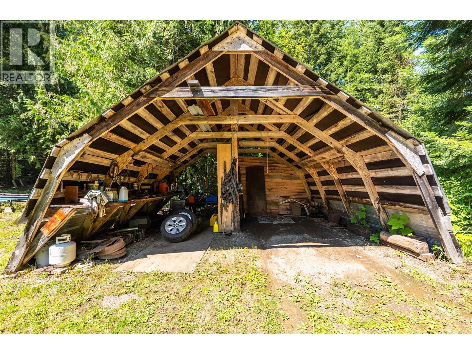 541 Bear Road, Salmo, BC - Outdoor